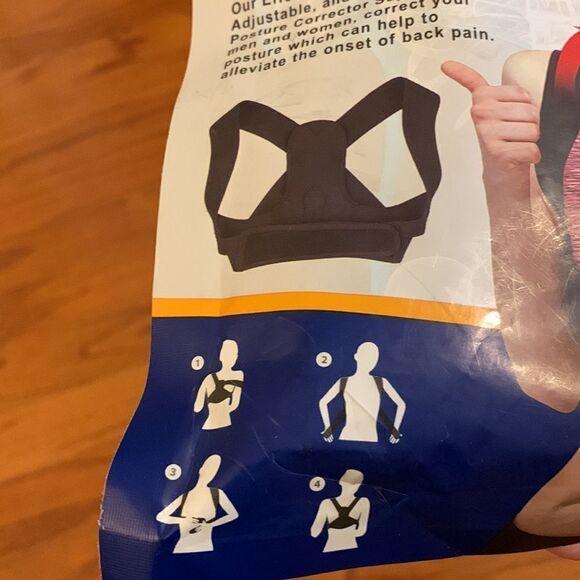 Posture Corrector Light weight, easy to put on and breathable material - Picture 3 of 4